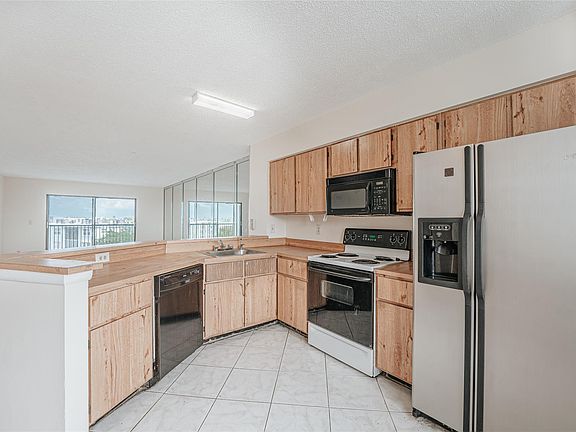 4th image of 2217 Cypress Island Drive #607