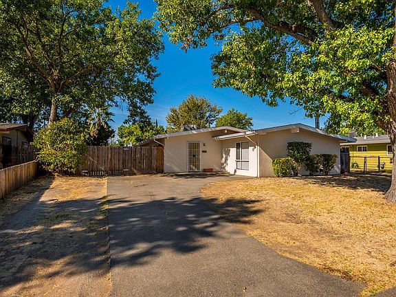 5th image of 6537 Larchmont Dr