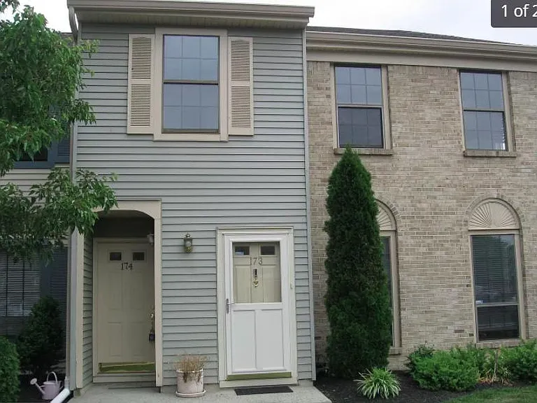 174 Wyndham Pl — Photo 18
