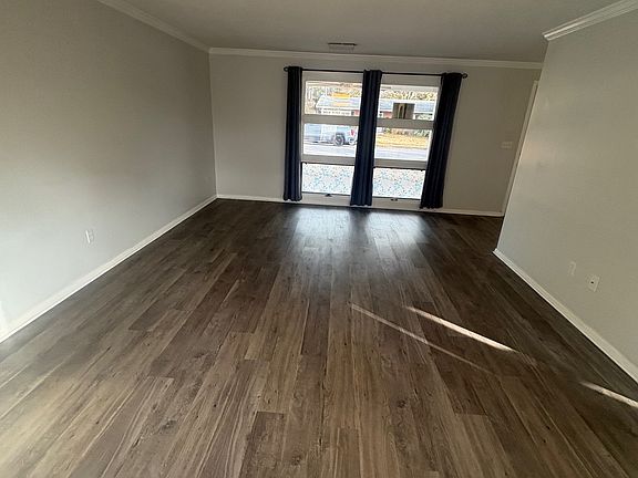 4th image of 639 Mallard Lake Dr