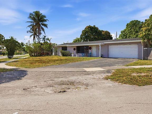 3rd image of 2681 NW 43rd Ave