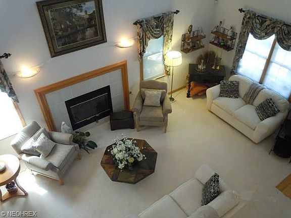 5th image of 5295 White Swan Ct