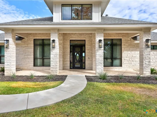 1410 E Creekview Dr, Salado, TX 76571