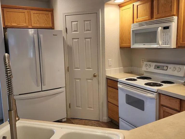 1199 Condor Dr — Photo 7