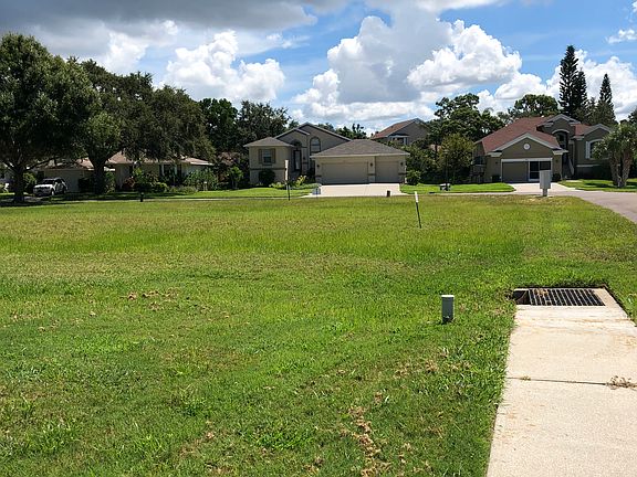 2nd image of 1012 Lake Avoca Pl