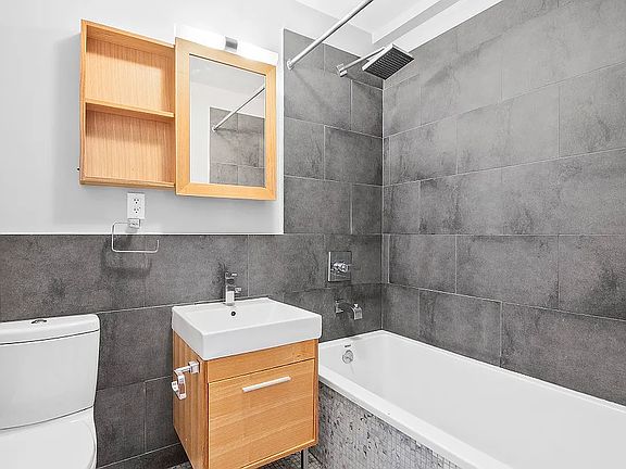 4th image of 801 Bergen St APT 404