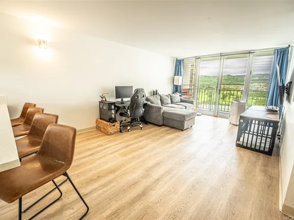 1128 Ala Napunani St APT 703, Honolulu, HI 96818