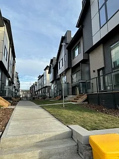 50 Ebony Blvd #43 — Photo 3