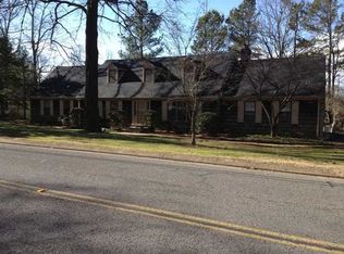 105 Grayson Rd, Signal Mountain, TN 37377