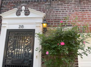 218 Bay Ridge Pkwy, Brooklyn, NY 11209