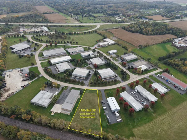 1106 Rail Dr, Woodstock, IL 60098