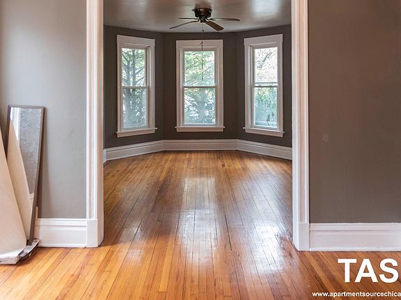 3rd image of 2414 W Winnemac Ave #1