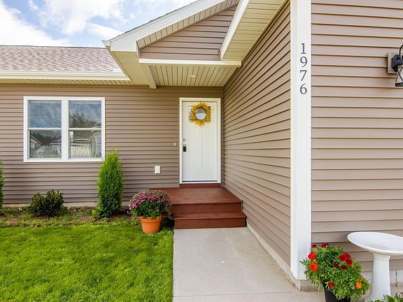 2nd image of 1976 Hansen Cir