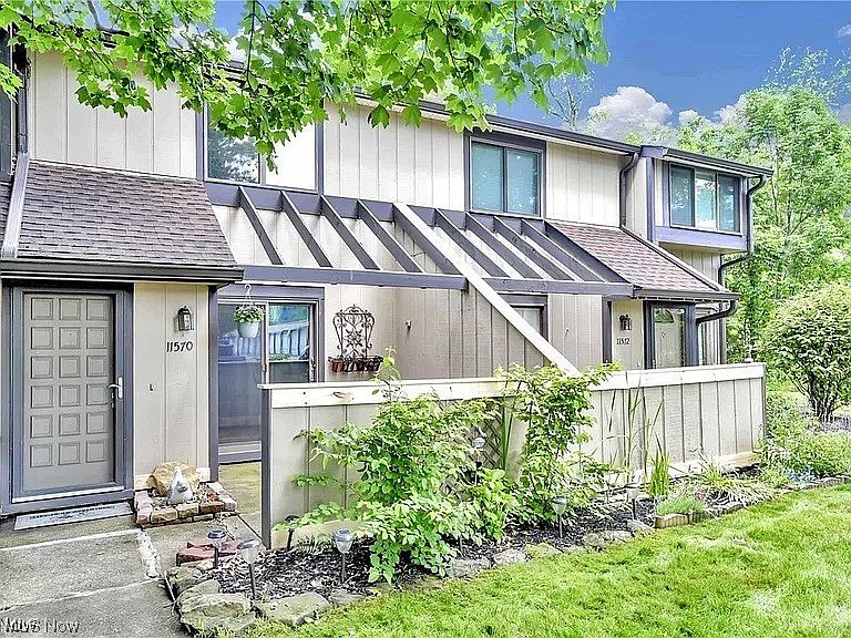 1st image of 11570 Harbour Light Dr #14