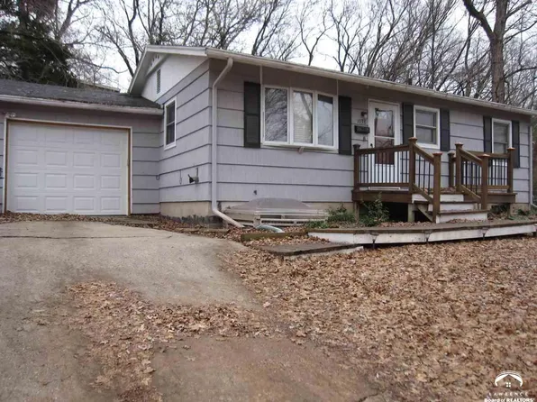 1038 Lawrence Ave, Lawrence, KS 66049