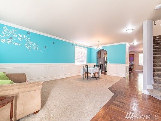 5th image of 3902 20th Ave NE