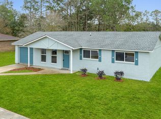 2513 Avenido Del Pinar St, Gautier, MS 39553