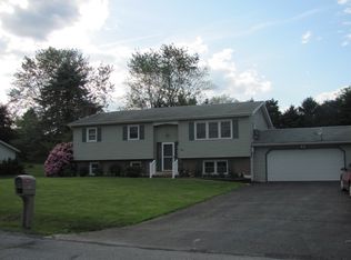 123 Mountain View Dr, Jersey Shore, PA 17740