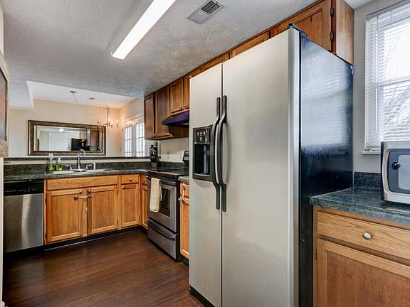 5th image of 4729 Brierley Dr