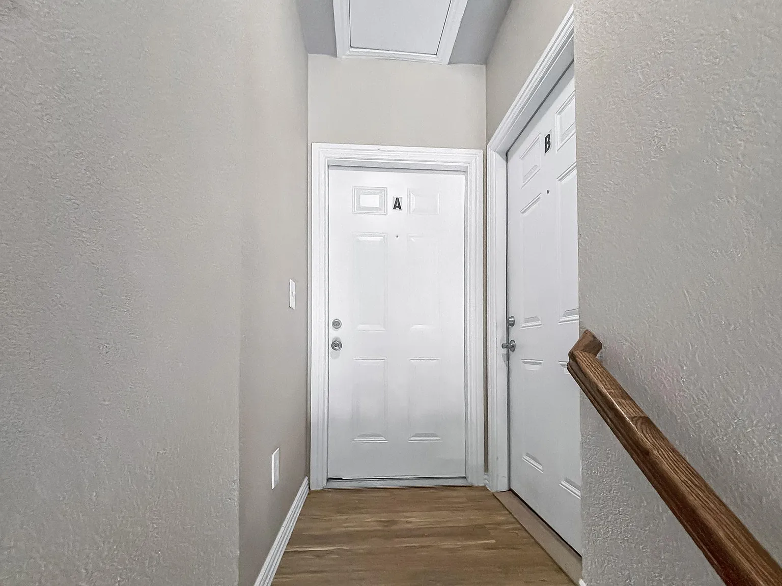 2 bed, 860 sqft, $1,350 — Photo 3