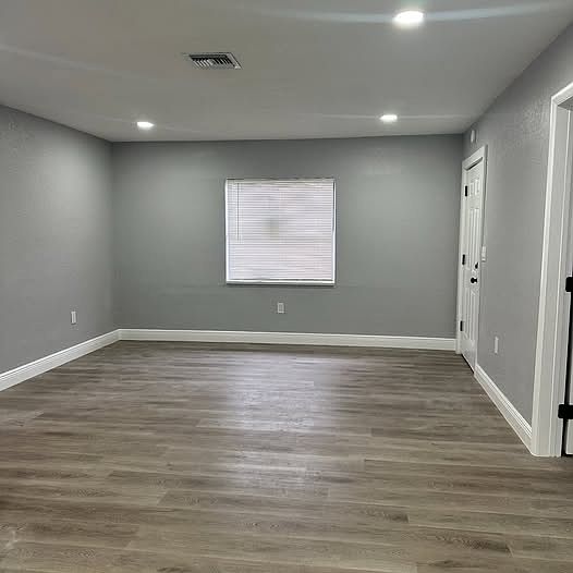 1st image of 502 S Thompson Ave