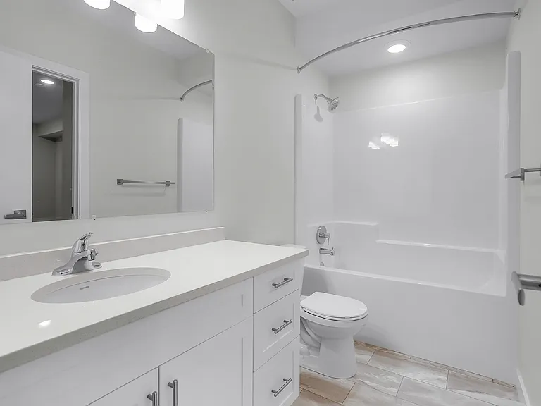 2670 Rosewood Dr — Photo 25