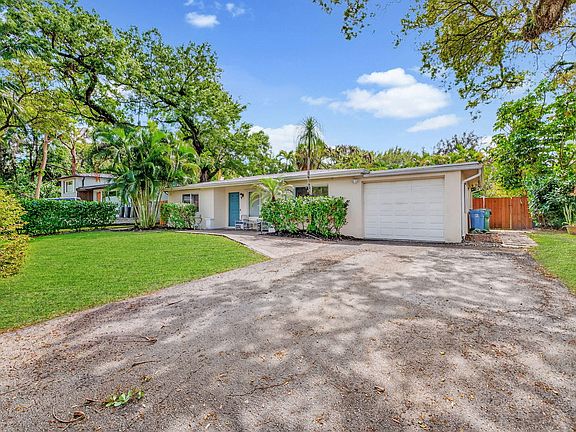 4th image of 3030 SW 23rd Street