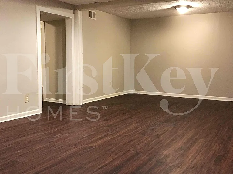 1248 Munsee Cir — Photo 21