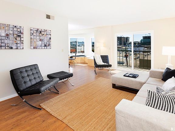 5th image of 116 Connecticut St #3