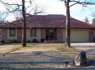 118 Oak Dr, Kimberling City, MO 65686