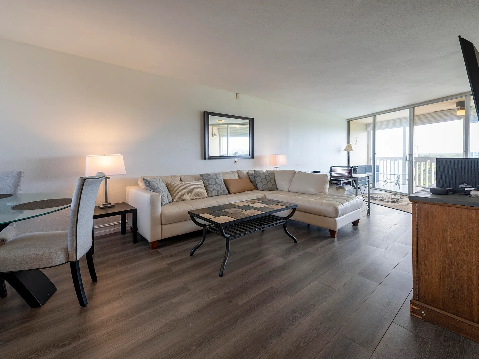 Condo 9 — Photo 3