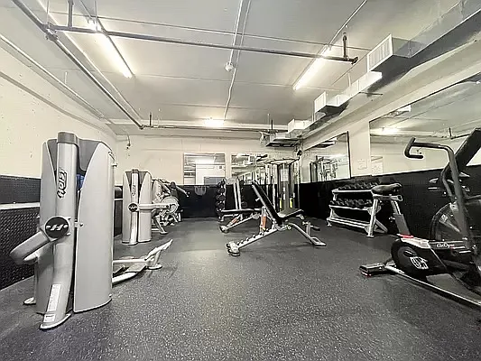 Rented by Azoulay Group Inc | media 6