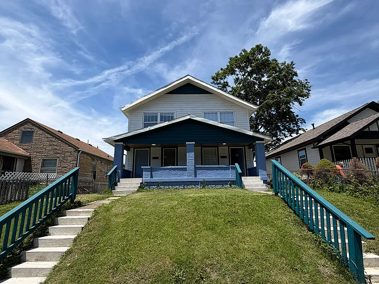 2824 Brookside Ave — Photo 1