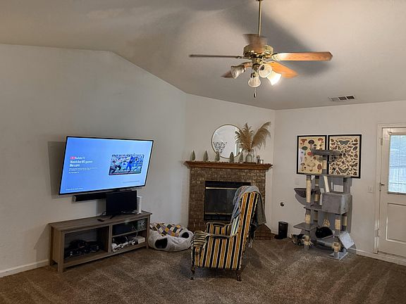 5th image of 1923 E Sandalwood Avenue