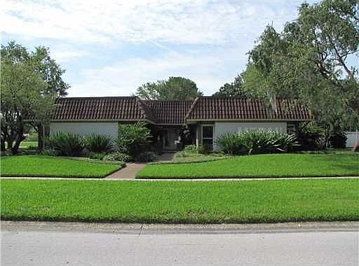 1st image of 4003 Carrollwood Village Dr
