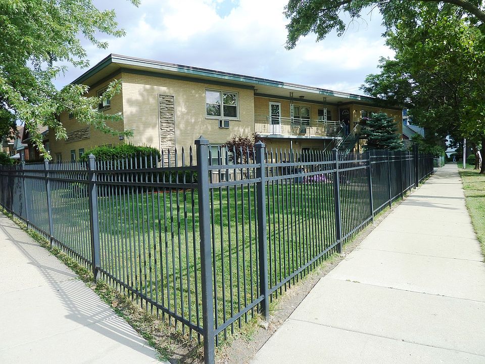 1st image of 4159 W Oakdale Ave APT 1N