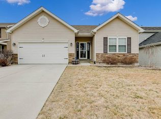 127 Peruque Estates Ln, Wentzville, MO 63385