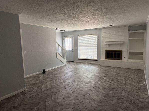 2101 NW 118th Ter