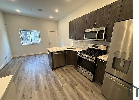 2138 N Franklin St #1 — Photo 1