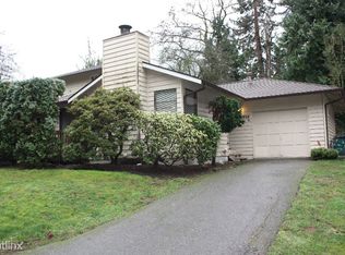 12713 NE 83rd Ct #B, Kirkland, WA 98033