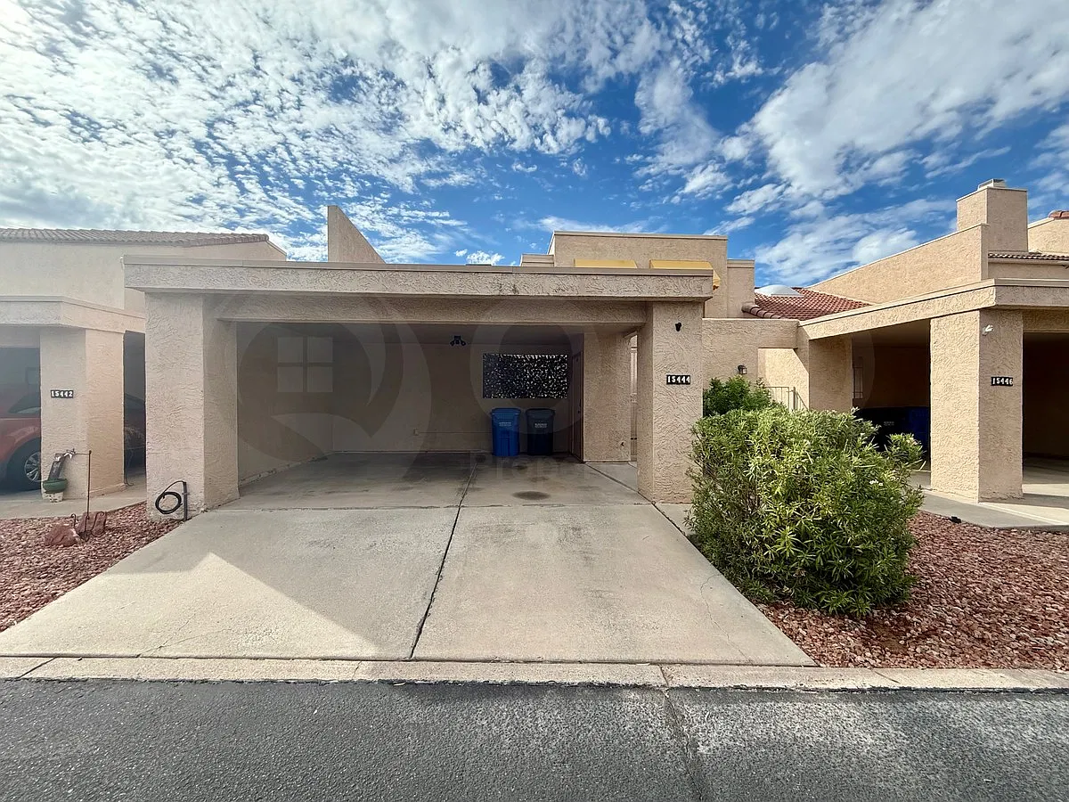 2 bed, 2.0 bath, 1225 sqft, $1,895 — Photo 2