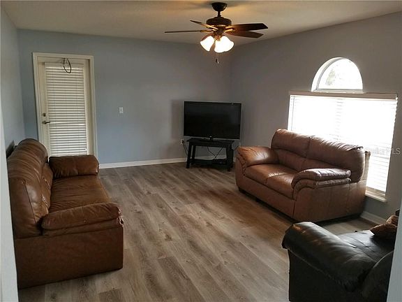 4th image of 4603 SE 32nd Pl