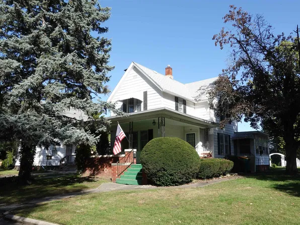 1183 N Prairie St, Galesburg, IL 61401