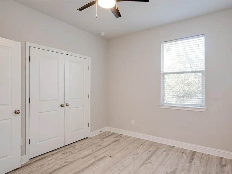 5701 Cougar Dr #D — Photo 15