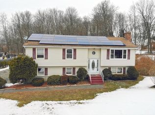 30 Humphrey Ln, West Springfield, MA 01089