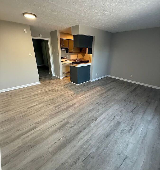 1st image of 2021 Cambridge Dr #38
