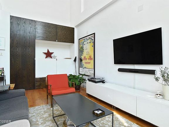 3rd image of 267 1st St APT 8