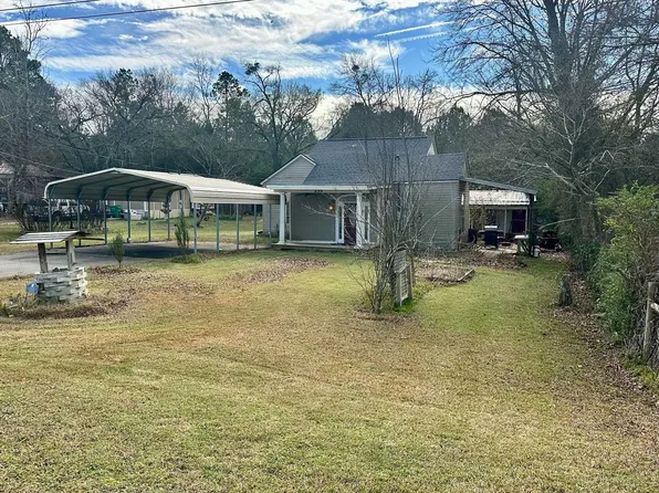 255 W Point Rd, Kilgore, TX 75662