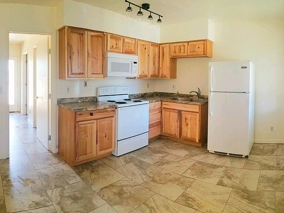 2nd image of 3711 E Blacklidge Dr #3711