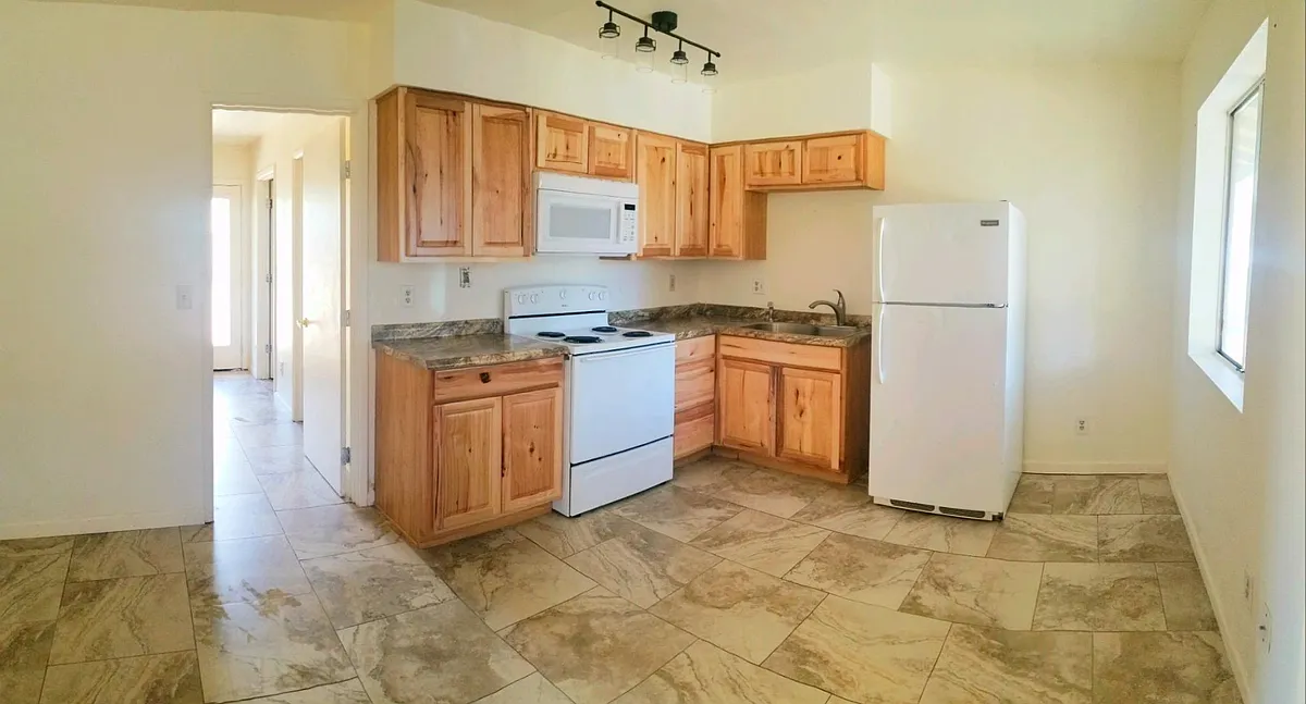 Building Photo - 3711 E Blacklidge Dr #3711